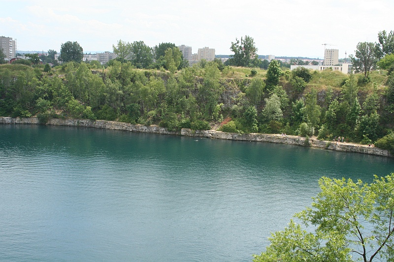 Obraz 182.jpg - Zakrzówek - zalany kamieniołom, który obecnie przekształcił się w malownicze jeziorko